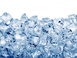 喝冰饮致细菌感染？夏日消暑小心冰块里的微生物